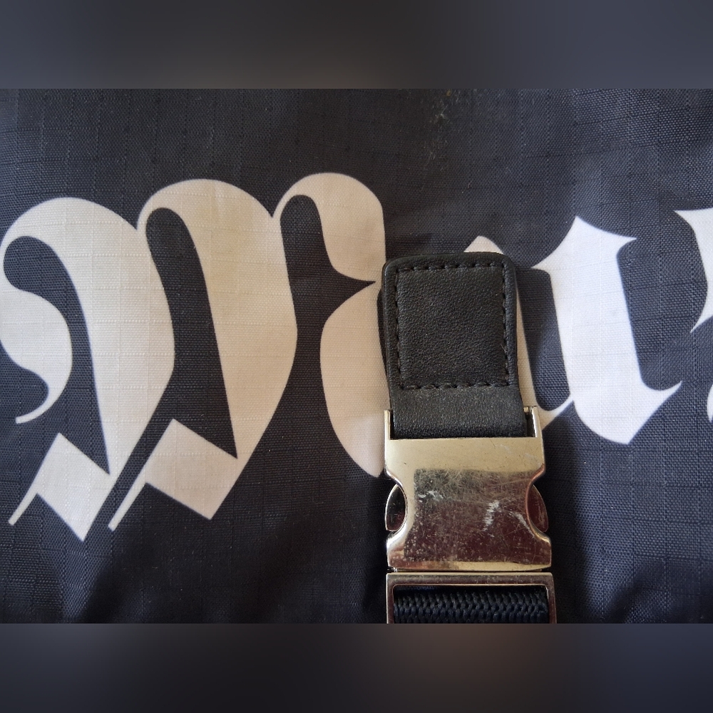 L.A.M.B. x LeSportsac Messenger Bag • Gothic Text Print • Multi‑Pocket Crossbody - Picture 6 of 16